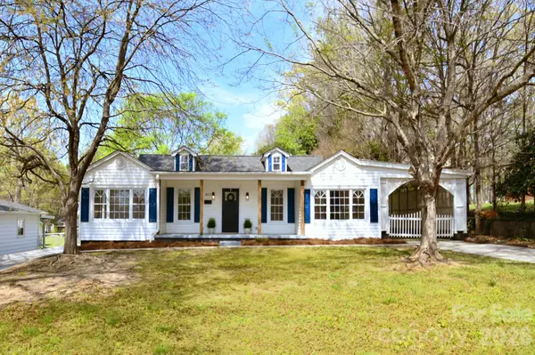 1803 Central DR, Kannapolis, NC 28083