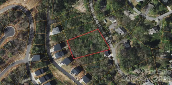 32 Lakeside DR, Asheville, NC 28806