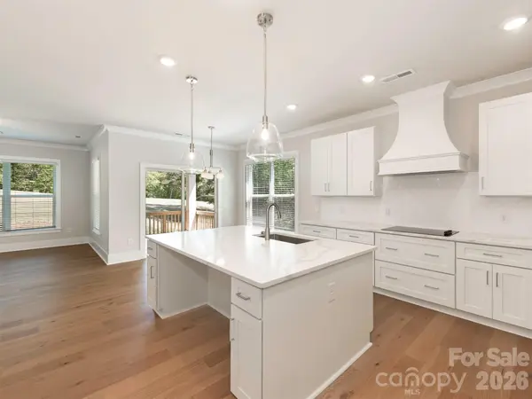 5440 Welch CT, Cramerton, NC 28032