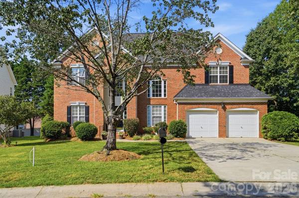 12424 Tantallon CT, Pineville, NC 28134