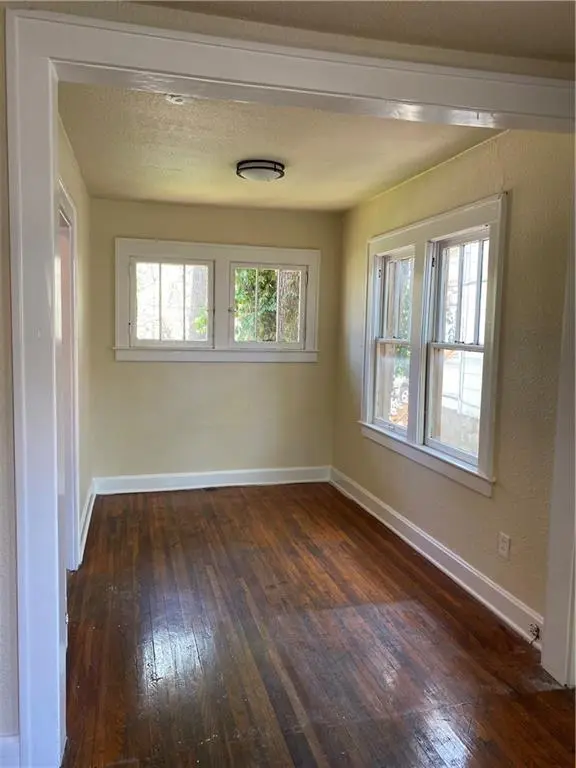 2209 E 59th ST, Kansas City, MO 64130