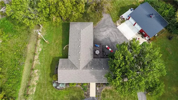 31470 W 89th ST, De Soto, KS 66018
