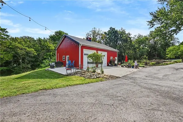 31470 W 89th ST, De Soto, KS 66018