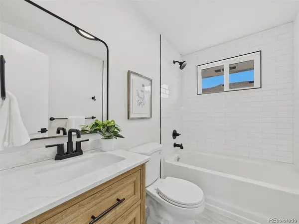 1370 Zenobia, Denver, CO 80204