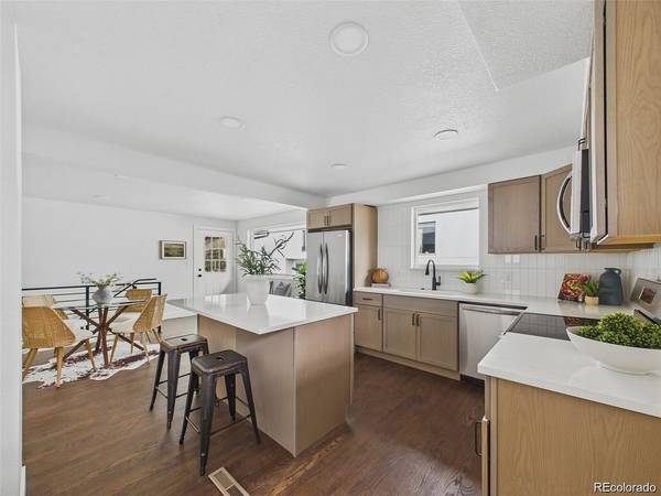 1372 Zenobia, Denver, CO 80204