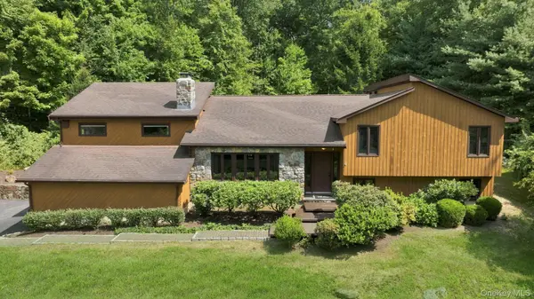 66 Maple Wood DR, Brewster, NY 10509