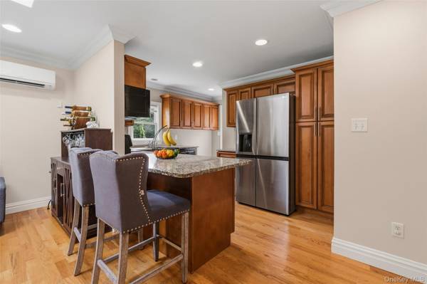 692 Mount Airy RD, New Windsor, NY 12553