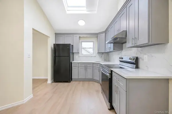 653 Sherman AVE, East Meadow, NY 11554
