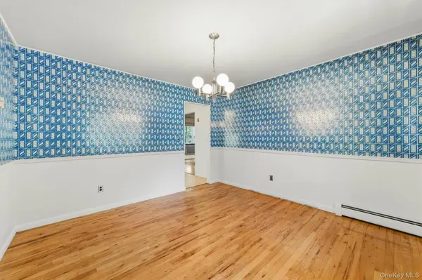 2 Peter A Beet DR, Cortlandt Manor, NY 10567