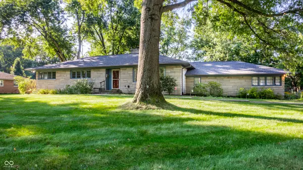 4921 E 69th ST, Indianapolis, IN 46220