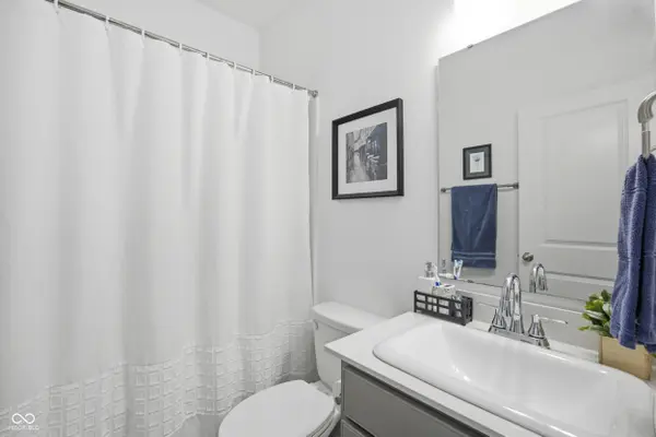 6729 Birmingham AVE, Mccordsville, IN 46055