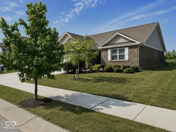 6262 Dugan DR, Whitestown, IN 46075