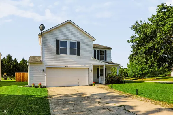 8647 Blooming Grove DR, Camby, IN 46113