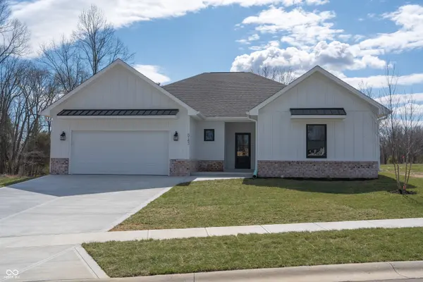 5143 Oak Ridge PL, Columbus, IN 47201