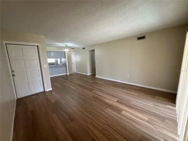 1000 LAKE OF THE WOODS BLVD #201E, Casselberry, FL 32730