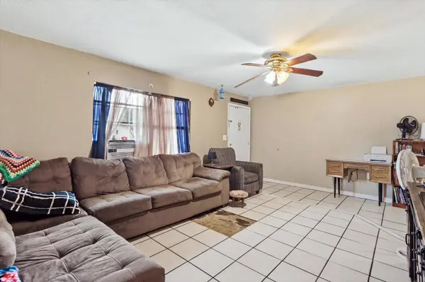 22 N DESOTO ST, Beverly Hills, FL 34465