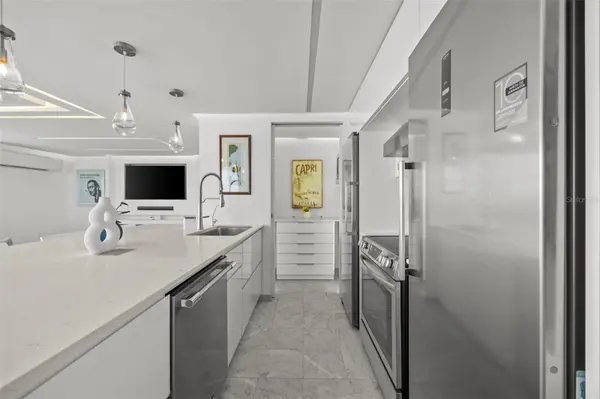 3001 AVENIDA ISLA VERDE #2204, Carolina, PR 00979