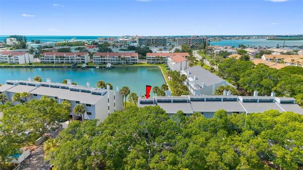 12140 CAPRI CIR S, Treasure Island, FL, 33706 photo 47