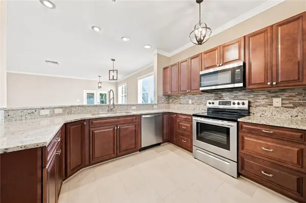 2318 W CHERRY ST, Tampa, FL 33607