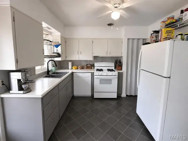 2823 Pleasant ST, Hannibal, MO 63401