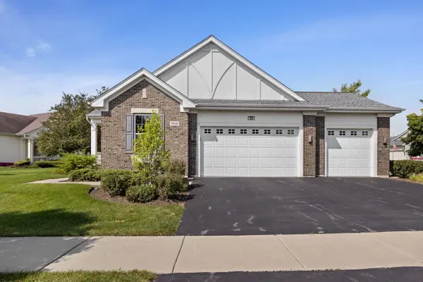 900 Scottsdale DR, Hampshire, IL 60140