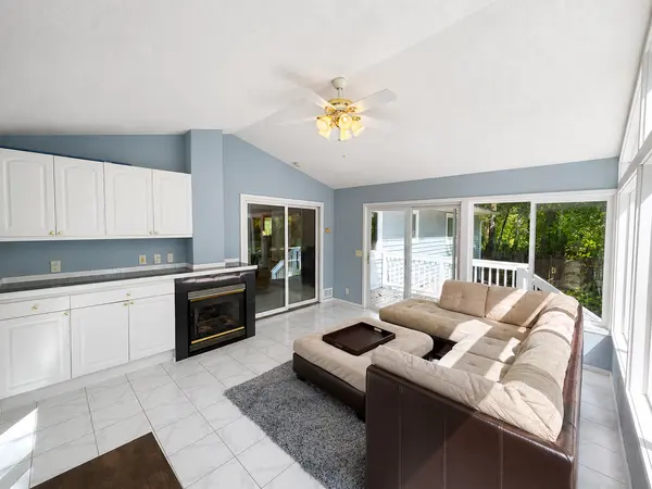 1615 Archwood RD, Minnetonka, MN 55305