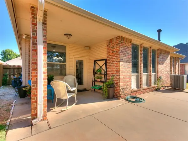 2512 SW 141st ST, Oklahoma City, OK 73170