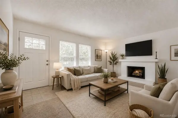 3584 S Olathe WAY, Aurora, CO 80013