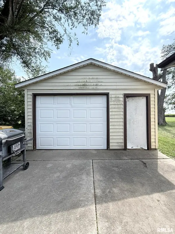 342 Huston ST, Galesburg, IL 61401