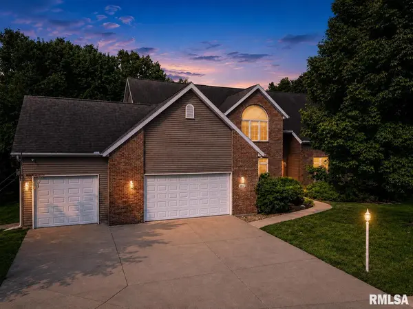 10627 N DANA DR, Peoria, IL 61615