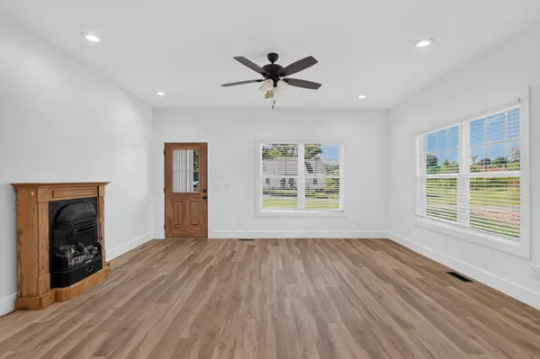 170 Honeysuckle Ln, Sparta, TN 38583