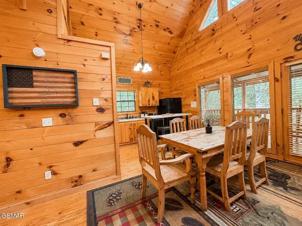 1630 Majestic Oak Way, Sevierville, TN 37876