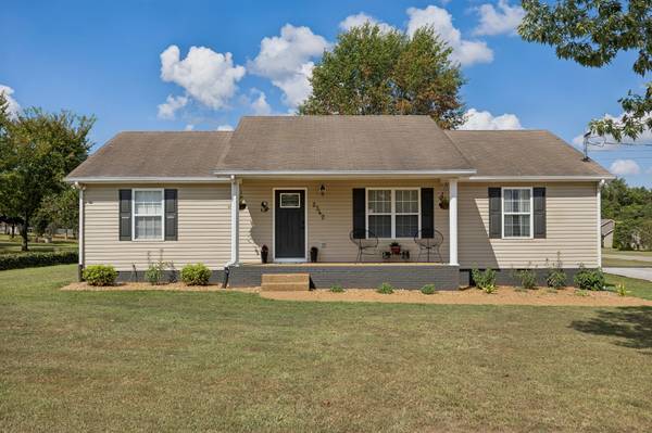 2342 Feedmill Rd, Chapel Hill, TN 37034