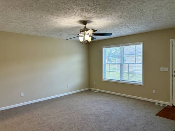 135 Hunt St, Manchester, TN 37355
