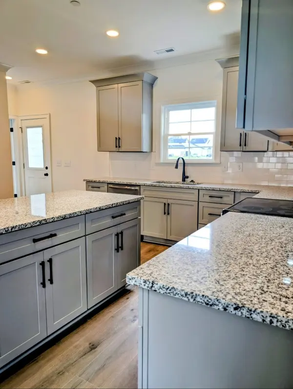 3304 Stonehorn Dr, Bell Buckle, TN 37020