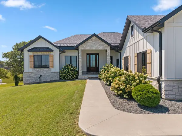 2007 Lone Star DR, Nixa, MO 65714