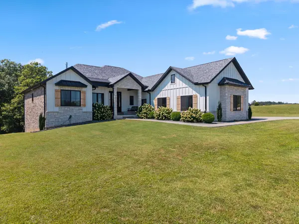 2007 Lone Star DR, Nixa, MO 65714
