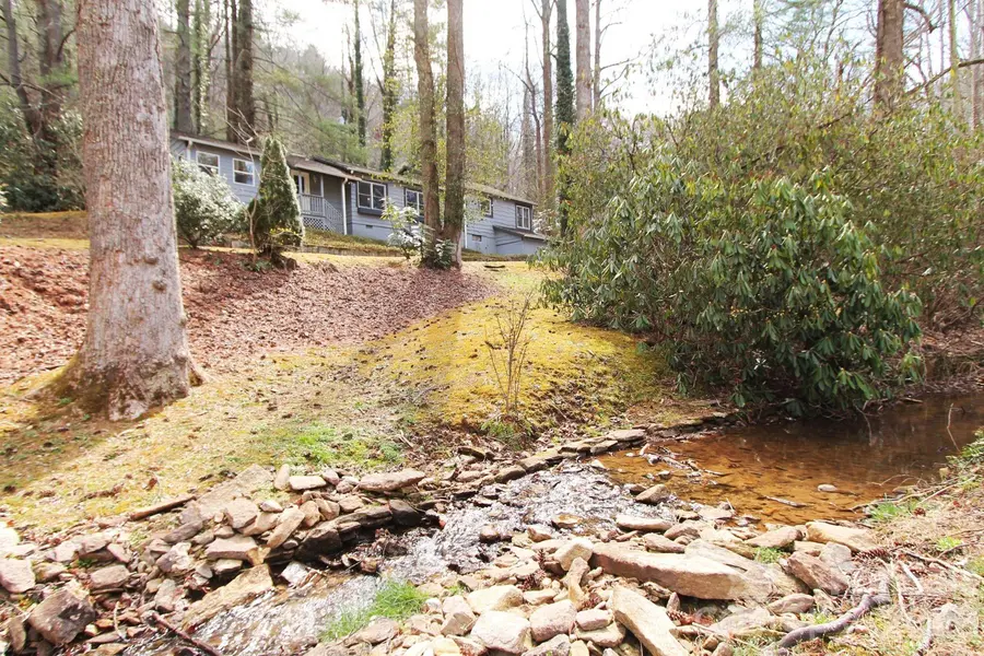 407 Turley Falls RD, Hendersonville, NC 28739