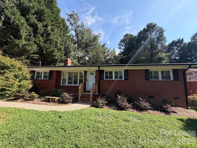 4920 Raymond PL, Charlotte, NC 28205