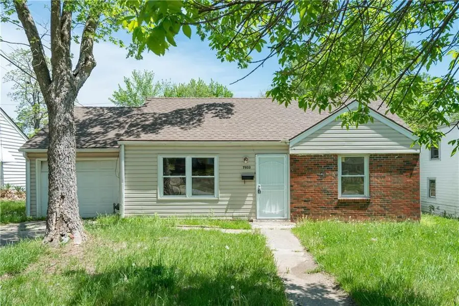 7933 Park AVE, Kansas City, MO 64132