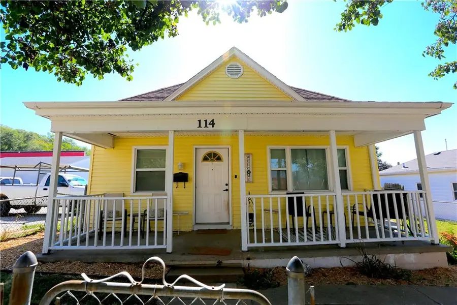 114 Ohio ST, St Joseph, MO 64504