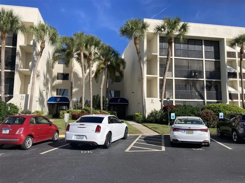 6114 43RD ST W #101E, Bradenton, FL 34210