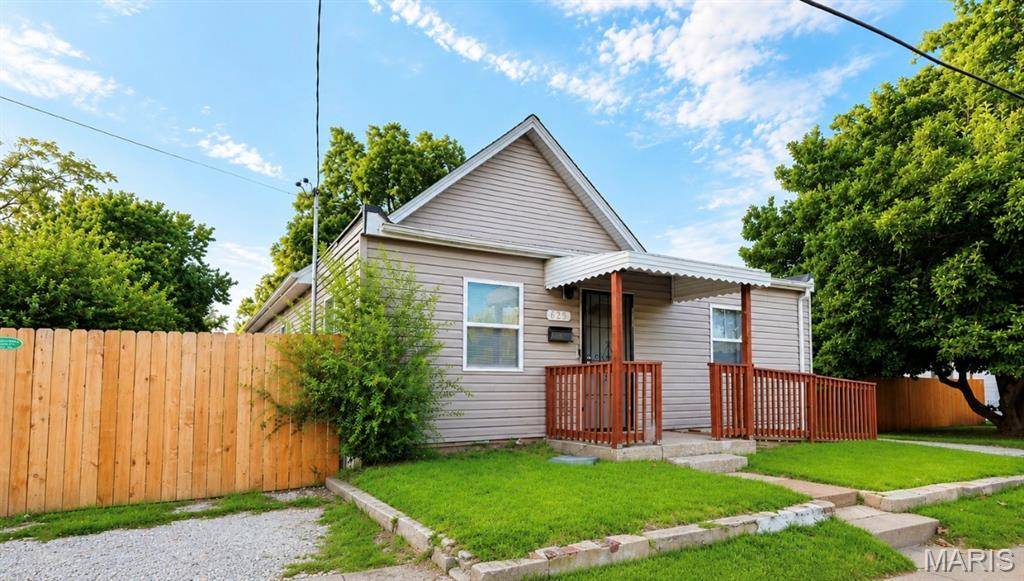 625 Falling Springs RD, Cahokia, IL 62206
