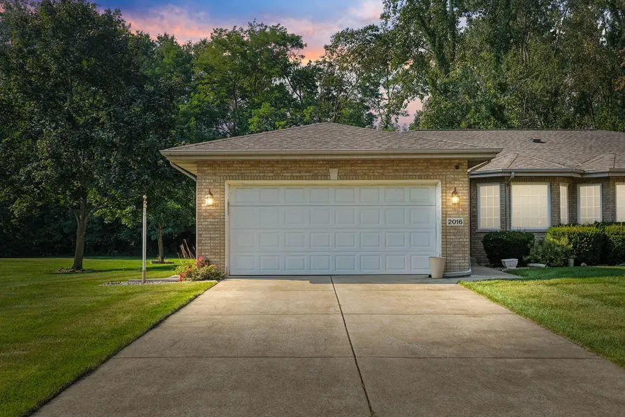 2016 Texas ST, Chesterton, IN 46304