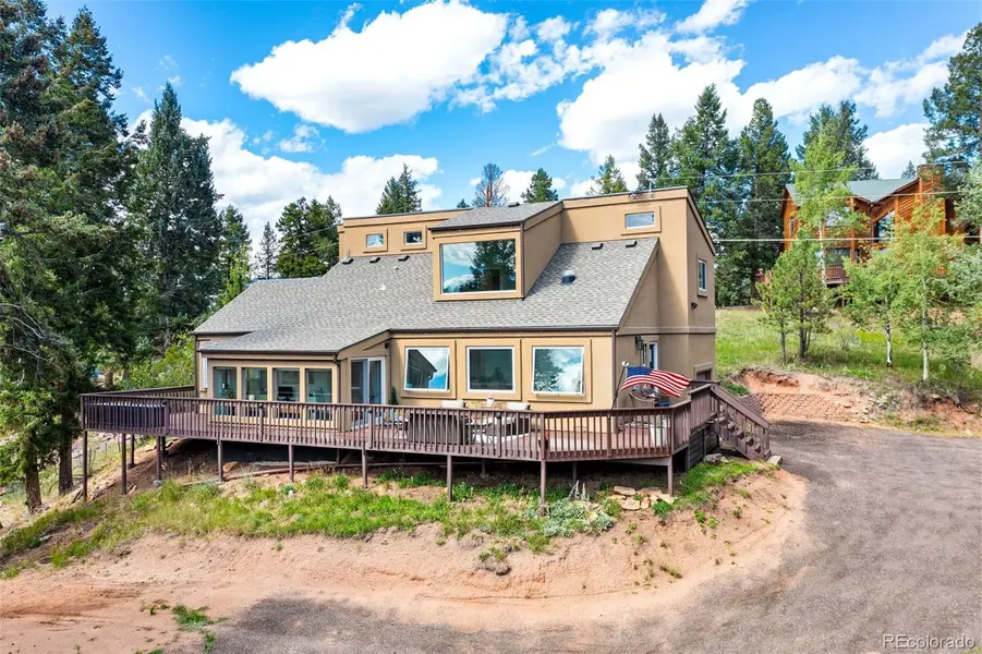 330 W Ridge DR, Woodland Park, CO 80863
