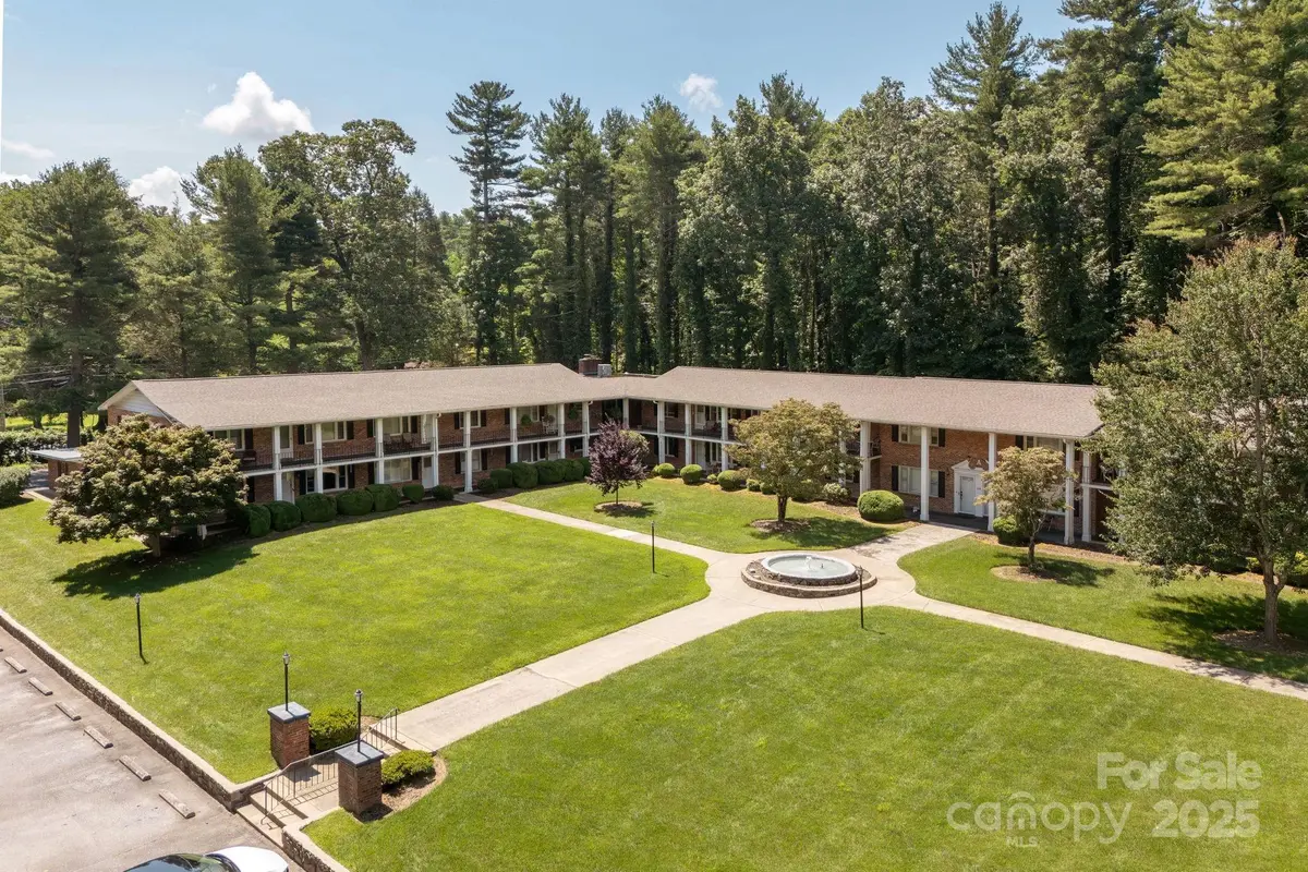 102 Boyd DR #7A, Flat Rock, NC 28731