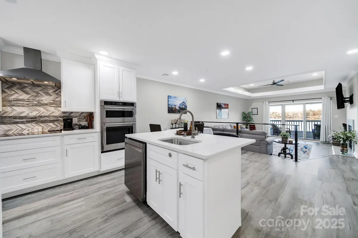 7340 Lakefront DR #12, Charlotte, NC 28278