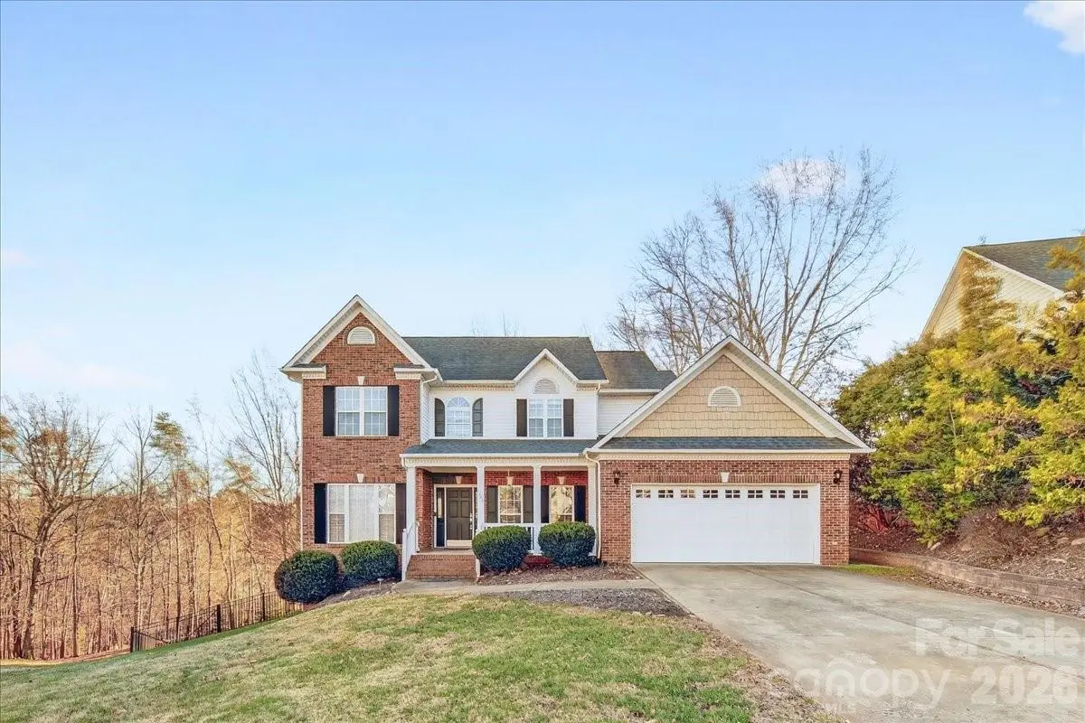 4963 Old River DR, Hickory, NC 28602