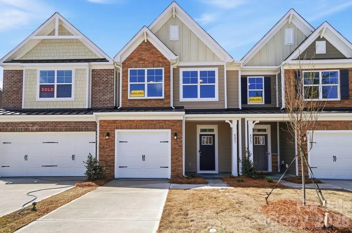 4257 Black CT, Harrisburg, NC 28075
