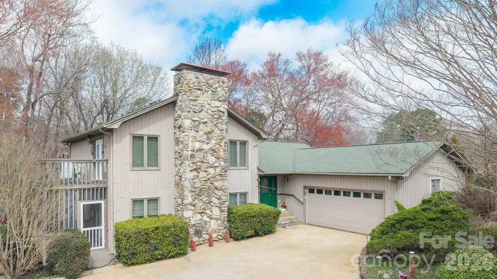 40 Old Field RD, Taylorsville, NC 28681